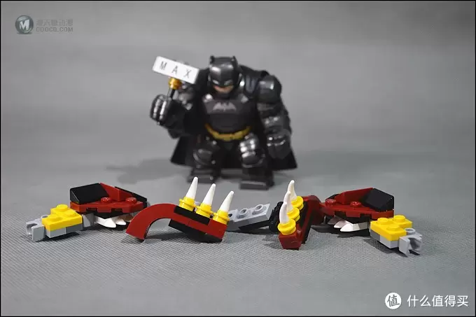 MOC 篇十一:乐高积木31073(神秘怪兽-套内改二变机器人) MOC 篇十一:乐高积木31073(神秘怪兽-套内改二变机器人)
