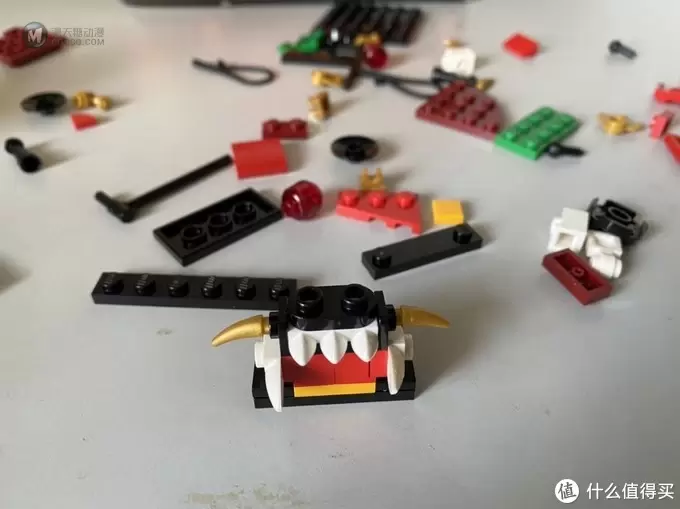 在家待着很无聊?拼乐高呀! 在家待着很无聊?拼乐高呀!