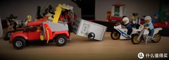 乐高手记 篇三十九:宅在家中无从乐,不如拆盒乐高做——LEGO 乐高60137 拖车追逐 乐高手记 篇三十九:宅在家中无从乐,不如拆盒乐高做——LEGO 乐高60137 拖车追逐