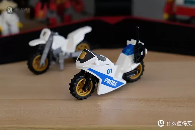 乐高手记 篇三十九:宅在家中无从乐,不如拆盒乐高做——LEGO 乐高60137 拖车追逐 乐高手记 篇三十九:宅在家中无从乐,不如拆盒乐高做——LEGO 乐高60137 拖车追逐
