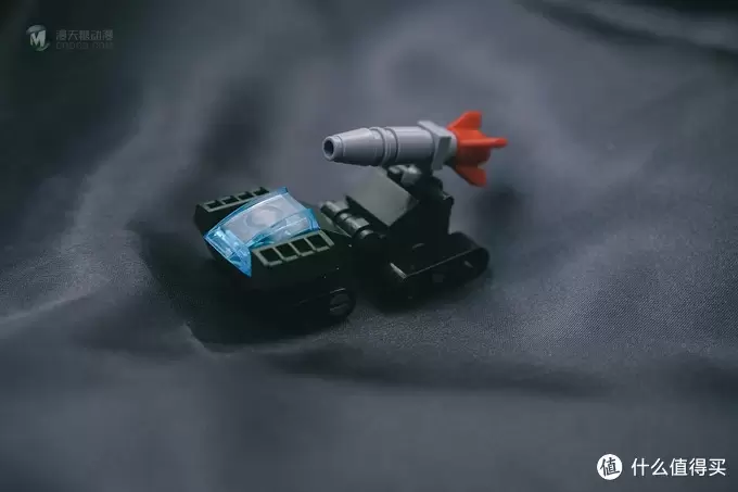 锋速极变战队之冲天导弹车 锋速极变战队之冲天导弹车
