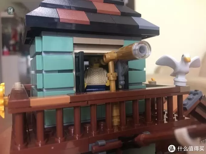 爱是陪伴,小心陪爸爸拼积木之乐高渔屋(21310) 爱是陪伴,小心陪爸爸拼积木之乐高渔屋(21310)