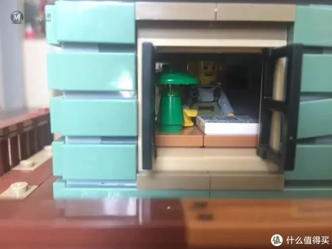爱是陪伴,小心陪爸爸拼积木之乐高渔屋(21310) 爱是陪伴,小心陪爸爸拼积木之乐高渔屋(21310)