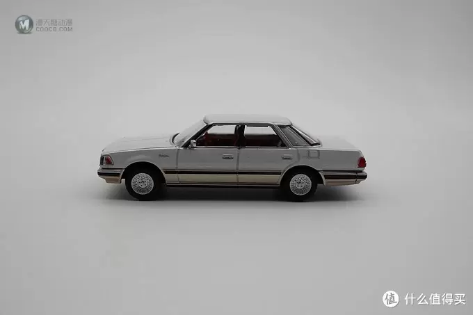 TOMICA 多美卡 TLV 丰田皇冠 Toyota Crown Royal 开箱晒单 TOMICA 多美卡 TLV 丰田皇冠 Toyota Crown Royal 开箱晒单