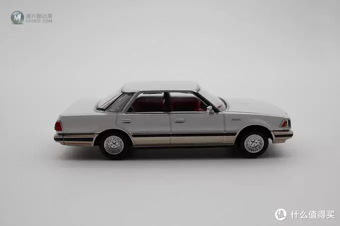TOMICA 多美卡 TLV 丰田皇冠 Toyota Crown Royal 开箱晒单 TOMICA 多美卡 TLV 丰田皇冠 Toyota Crown Royal 开箱晒单