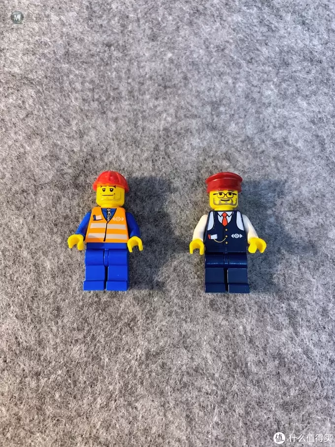 LEGO 10128 火车平交道口 LEGO 10128 火车平交道口