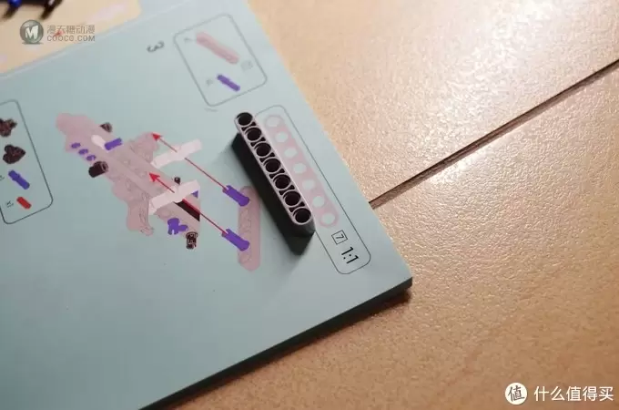 每一个男孩都有一个布鲁谢特梦— 米兔积木 1:16工程吊车 每一个男孩都有一个布鲁谢特梦— 米兔积木 1:16工程吊车