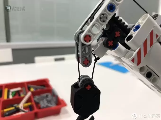 非乐高拼搭玩具初体验—米兔积木工程吊车 非乐高拼搭玩具初体验—米兔积木工程吊车