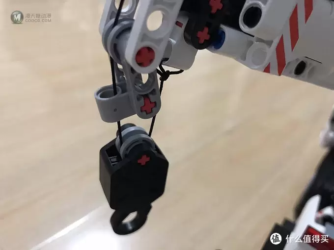 非乐高拼搭玩具初体验—米兔积木工程吊车 非乐高拼搭玩具初体验—米兔积木工程吊车