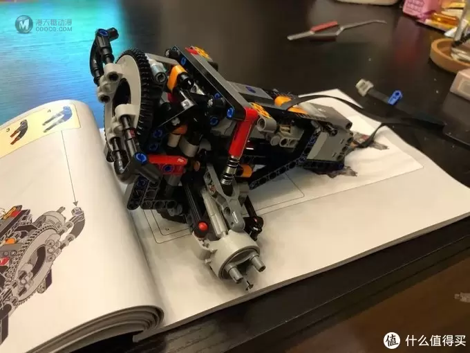 乐高科技机械组42099 RC X-treme遥控四驱越野车 乐高科技机械组42099 RC X-treme遥控四驱越野车