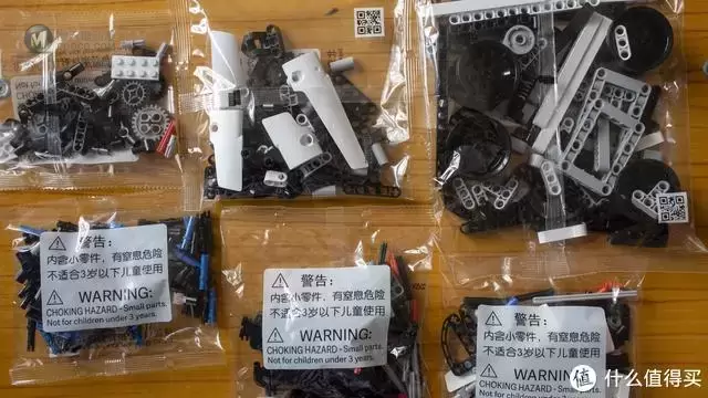 米兔机器人后再出爆款!小米沙漠赛车积木体验 米兔机器人后再出爆款!小米沙漠赛车积木体验
