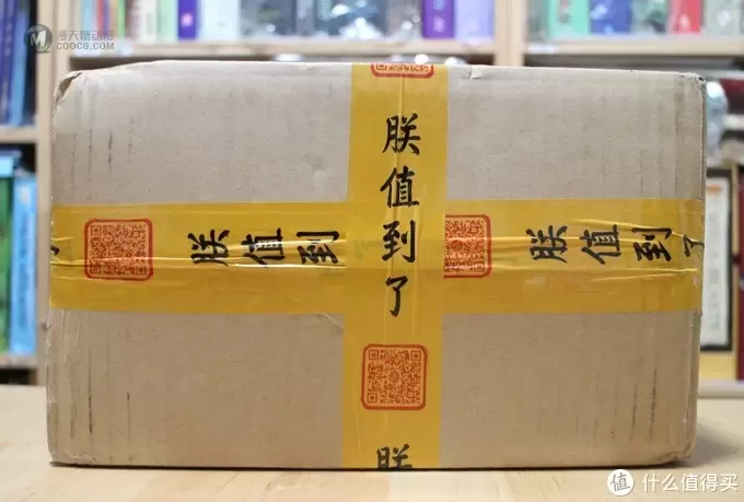 能上桌,能下地。野蛮娃娃P-201是一款不一样的遥控车! 能上桌,能下地。野蛮娃娃P-201是一款不一样的遥控车!