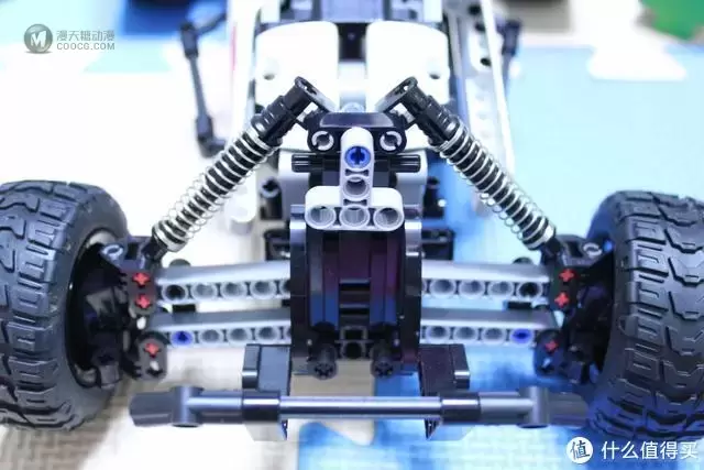 小米沙漠赛车积木-带你探索机械结构传动的秘密、一玩就上瘾的喔 小米沙漠赛车积木-带你探索机械结构传动的秘密、一玩就上瘾的喔