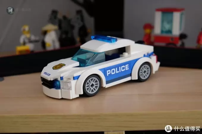 城市中不可或缺的一部分——LEGO 乐高 城市系列 60239 巡逻警车 城市中不可或缺的一部分——LEGO 乐高 城市系列 60239 巡逻警车