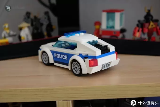 城市中不可或缺的一部分——LEGO 乐高 城市系列 60239 巡逻警车 城市中不可或缺的一部分——LEGO 乐高 城市系列 60239 巡逻警车