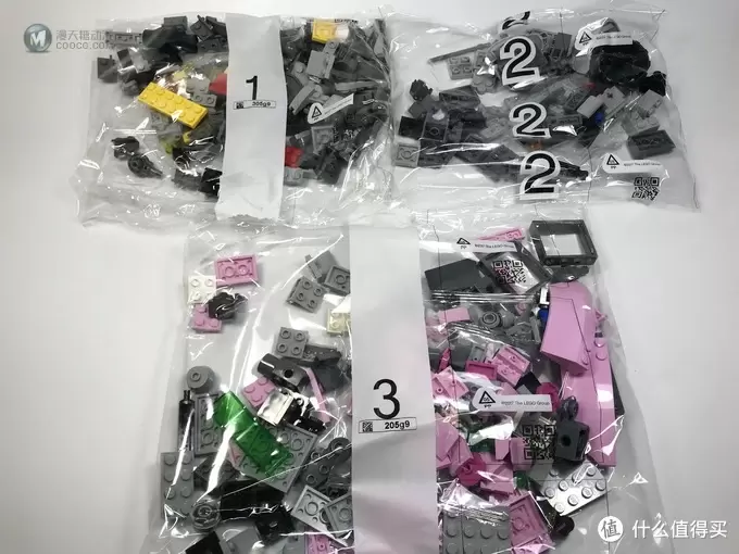 LEGO 乐高 守望先锋系列 75973 D.VA对战莱因哈特 LEGO 乐高 守望先锋系列 75973 D.VA对战莱因哈特