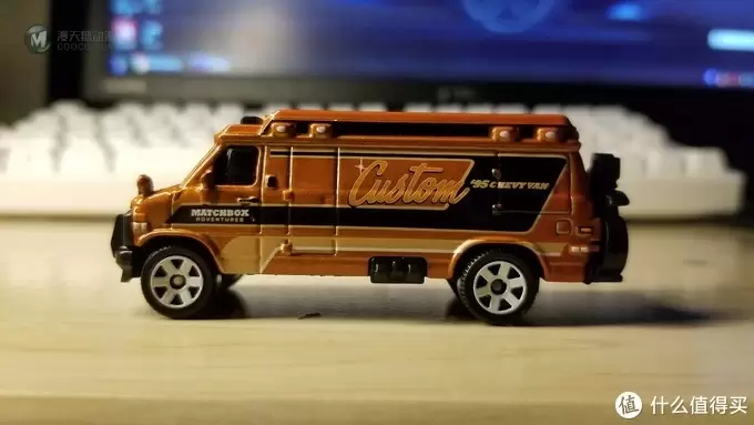 MATCHBOX 彩盒版 雪佛兰VAN、萨博班、凯雷德开盒及简介 MATCHBOX 彩盒版 雪佛兰VAN、萨博班、凯雷德开盒及简介