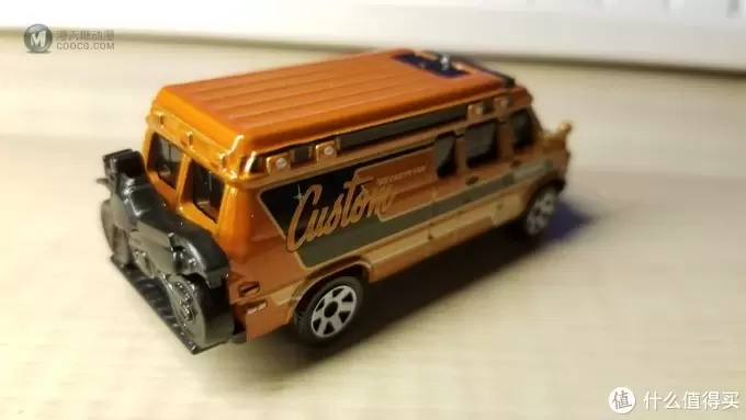 MATCHBOX 彩盒版 雪佛兰VAN、萨博班、凯雷德开盒及简介 MATCHBOX 彩盒版 雪佛兰VAN、萨博班、凯雷德开盒及简介