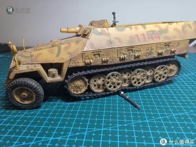 FOV 1:32 Sd.kfz. 251/9 半履带装甲车 FOV 1:32 Sd.kfz. 251/9 半履带装甲车