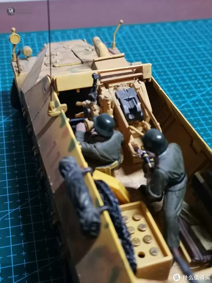 FOV 1:32 Sd.kfz. 251/9 半履带装甲车 FOV 1:32 Sd.kfz. 251/9 半履带装甲车