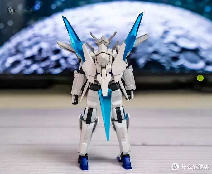 放假期间顺便拼一个 HG 瞬变高达 放假期间顺便拼一个 HG 瞬变高达