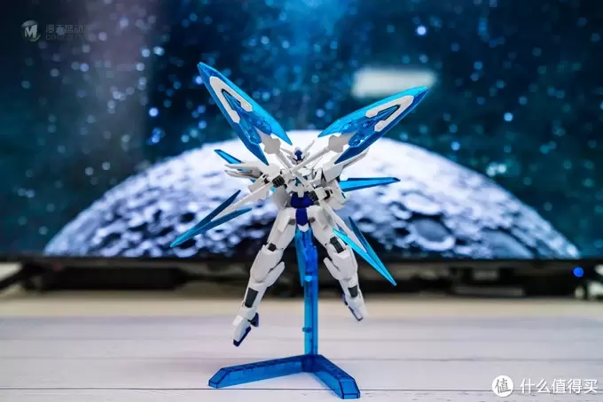 放假期间顺便拼一个 HG 瞬变高达 放假期间顺便拼一个 HG 瞬变高达