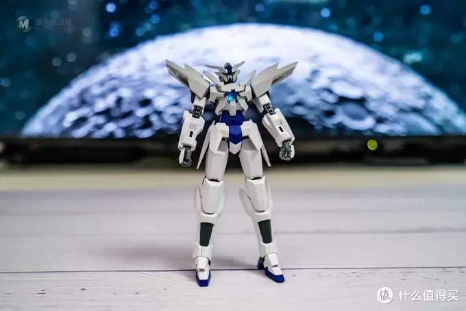 放假期间顺便拼一个 HG 瞬变高达 放假期间顺便拼一个 HG 瞬变高达