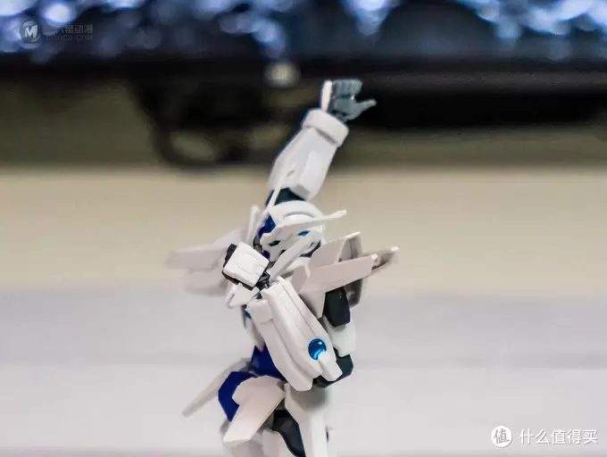 放假期间顺便拼一个 HG 瞬变高达 放假期间顺便拼一个 HG 瞬变高达