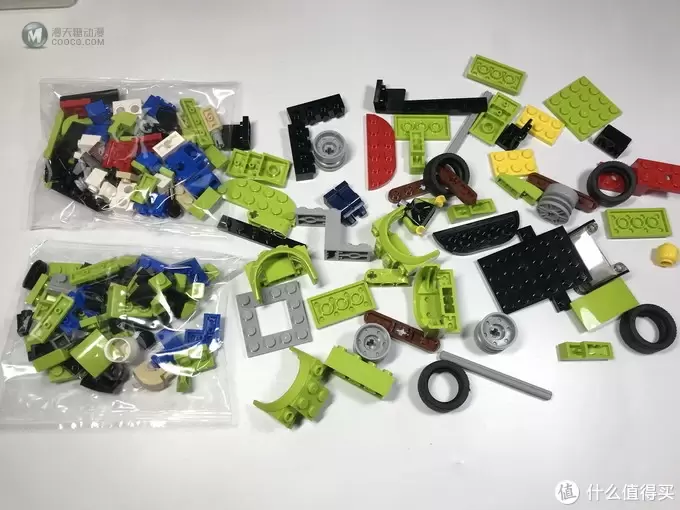 LEGO 乐高 拼拼乐 篇202:超级赛车系列 75888 保时捷 911 RSR和 911 Turbo 3.0 LEGO 乐高 拼拼乐 篇202:超级赛车系列 75888 保时捷 911 RSR和 911 Turbo 3.0