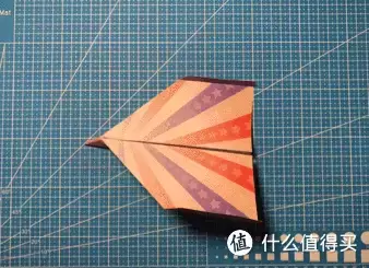 冠军纸飞机大乱斗,过年和孩子一起折个纸飞机 冠军纸飞机大乱斗,过年和孩子一起折个纸飞机