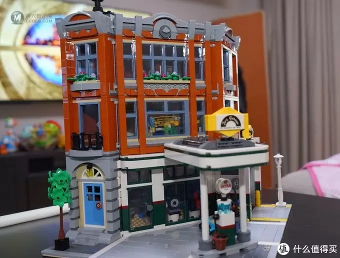 走向怀旧时代的街景——Lego 10264 街角修车厂 走向怀旧时代的街景——Lego 10264 街角修车厂