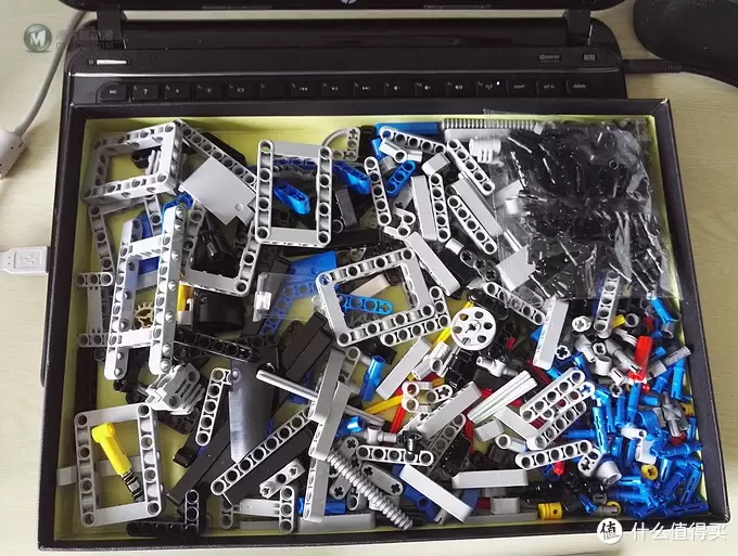 我的乐高拼砌初体验—LEGO 乐高 42063 宝马摩托车 晒单 我的乐高拼砌初体验—LEGO 乐高 42063 宝马摩托车 晒单