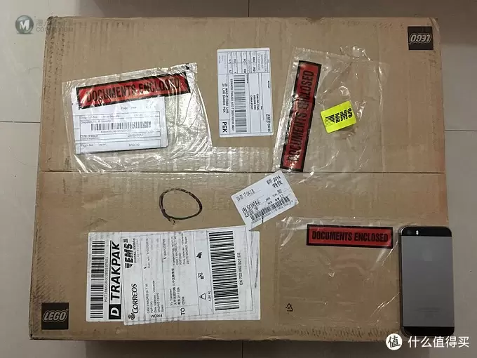 我的LEGO科技系列 篇一:买得起的保时捷 — 42056 Porsche 911 GT3 我的LEGO科技系列 篇一:买得起的保时捷 — 42056 Porsche 911 GT3