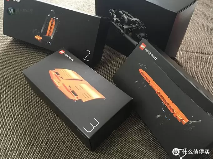 我的LEGO科技系列 篇一:买得起的保时捷 — 42056 Porsche 911 GT3 我的LEGO科技系列 篇一:买得起的保时捷 — 42056 Porsche 911 GT3