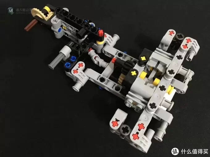 我的LEGO科技系列 篇二:买得起的宝马摩托 — BMW 宝马 42063 R1200 GS 摩托车 我的LEGO科技系列 篇二:买得起的宝马摩托 — BMW 宝马 42063 R1200 GS 摩托车