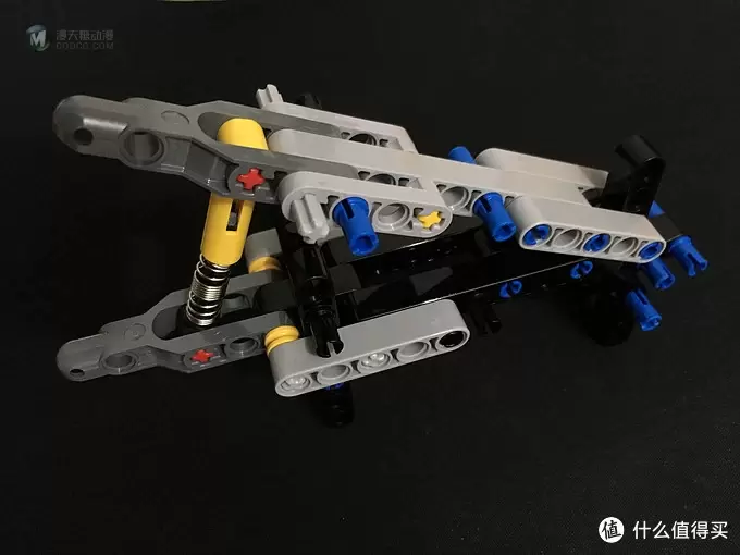 我的LEGO科技系列 篇二:买得起的宝马摩托 — BMW 宝马 42063 R1200 GS 摩托车 我的LEGO科技系列 篇二:买得起的宝马摩托 — BMW 宝马 42063 R1200 GS 摩托车