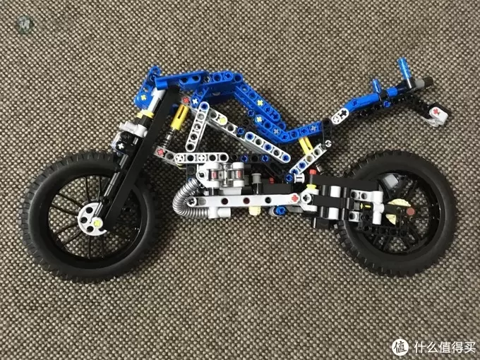 我的LEGO科技系列 篇二:买得起的宝马摩托 — BMW 宝马 42063 R1200 GS 摩托车 我的LEGO科技系列 篇二:买得起的宝马摩托 — BMW 宝马 42063 R1200 GS 摩托车