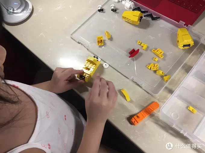 不一样的乐高 篇三:小眼也很萌 — LEGO MOC 香蕉人 小黄人 不一样的乐高 篇三:小眼也很萌 — LEGO MOC 香蕉人 小黄人