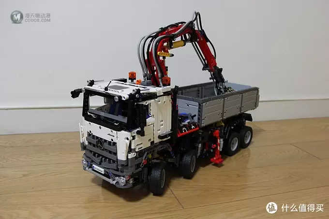 不惑大叔的legogo 篇八:心有猛虎—— LEGO 乐高 42043 奔驰大卡 不惑大叔的legogo 篇八:心有猛虎—— LEGO 乐高 42043 奔驰大卡