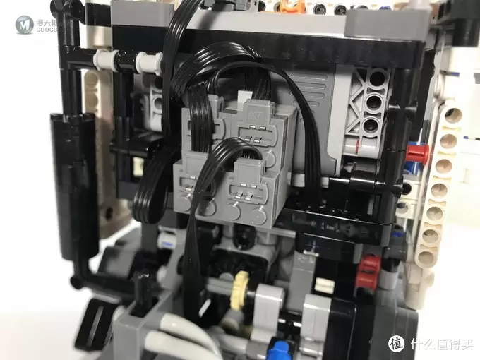 遥控乐高拼拼乐-LEGO 乐高 42043 B模式 MOC改 遥控乐高拼拼乐-LEGO 乐高 42043 B模式 MOC改