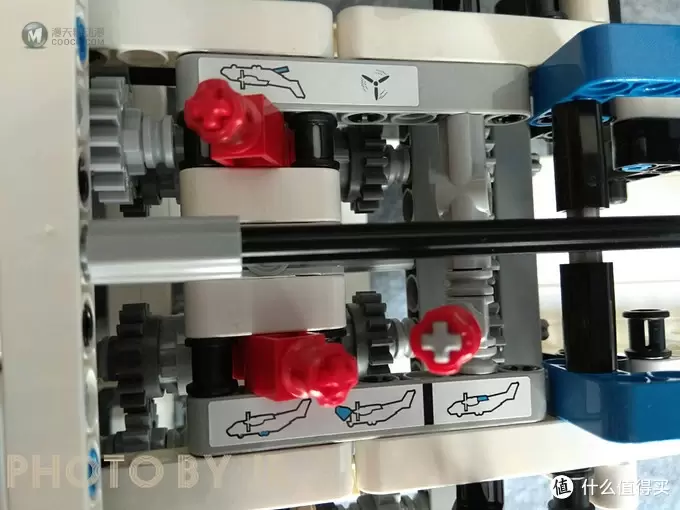 浅坑入乐高 篇九:LEGO 乐高 机械组 42025 A模式货运飞机 浅坑入乐高 篇九:LEGO 乐高 机械组 42025 A模式货运飞机