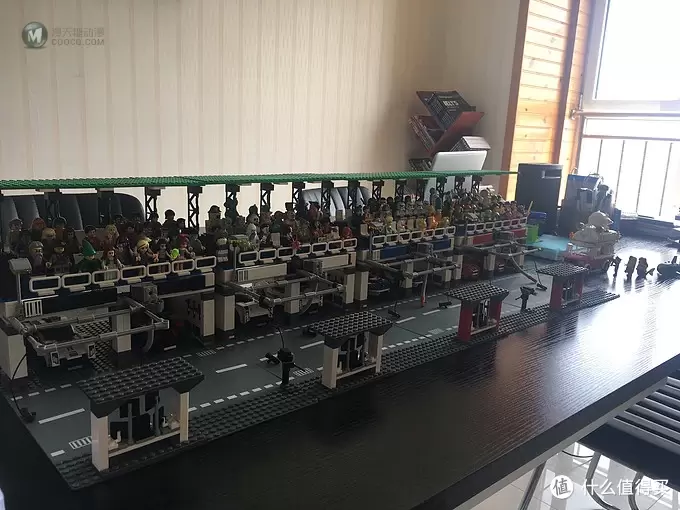 LEGO 乐高 维修站+看台+超级赛车系列 LEGO 乐高 维修站+看台+超级赛车系列