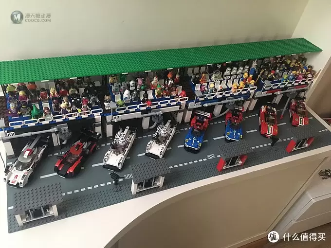 LEGO 乐高 维修站+看台+超级赛车系列 LEGO 乐高 维修站+看台+超级赛车系列
