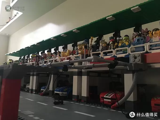 LEGO 乐高 维修站+看台+超级赛车系列 LEGO 乐高 维修站+看台+超级赛车系列