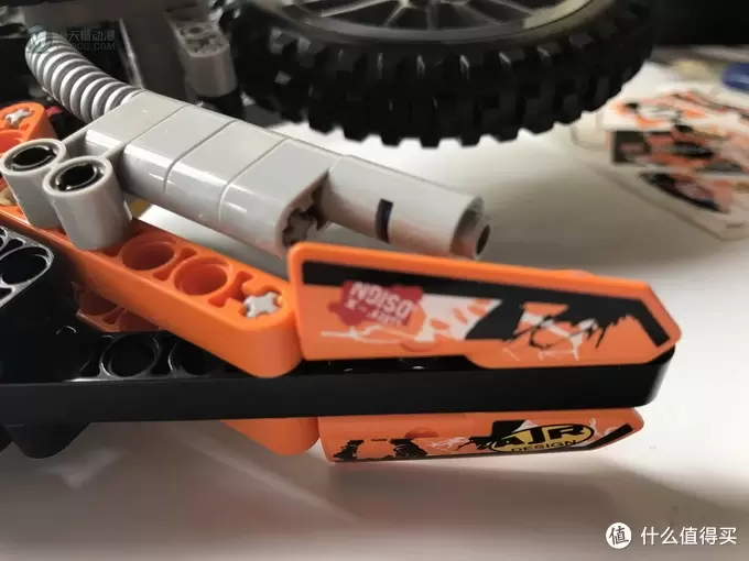 乐高还能这么拼: 复刻 LEGO 乐高科技 42007 越野摩托 乐高还能这么拼: 复刻 LEGO 乐高科技 42007 越野摩托