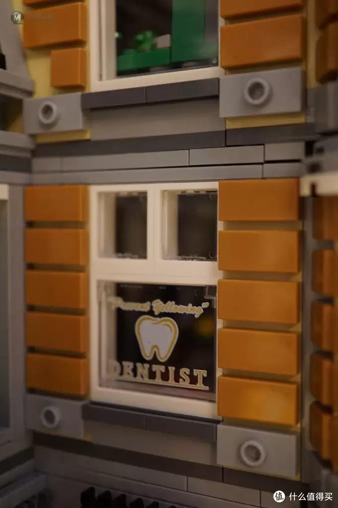 LEGO街景十周年开箱——城市广场里的小秘密 LEGO街景十周年开箱——城市广场里的小秘密