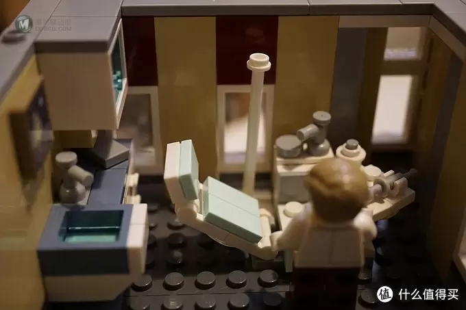 LEGO街景十周年开箱——城市广场里的小秘密 LEGO街景十周年开箱——城市广场里的小秘密