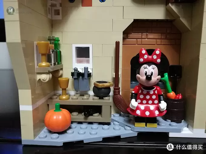 乐高镇宅大作之迪士尼城堡 Disney Castle71040 乐高镇宅大作之迪士尼城堡 Disney Castle71040