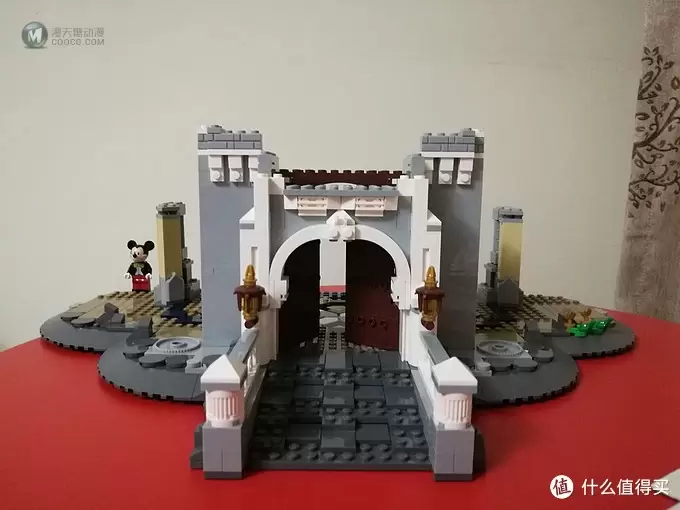 乐高镇宅大作之迪士尼城堡 Disney Castle71040 乐高镇宅大作之迪士尼城堡 Disney Castle71040