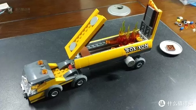 杀肉到底值不值——LEGO 乐高 76067 油罐车 杀肉到底值不值——LEGO 乐高 76067 油罐车